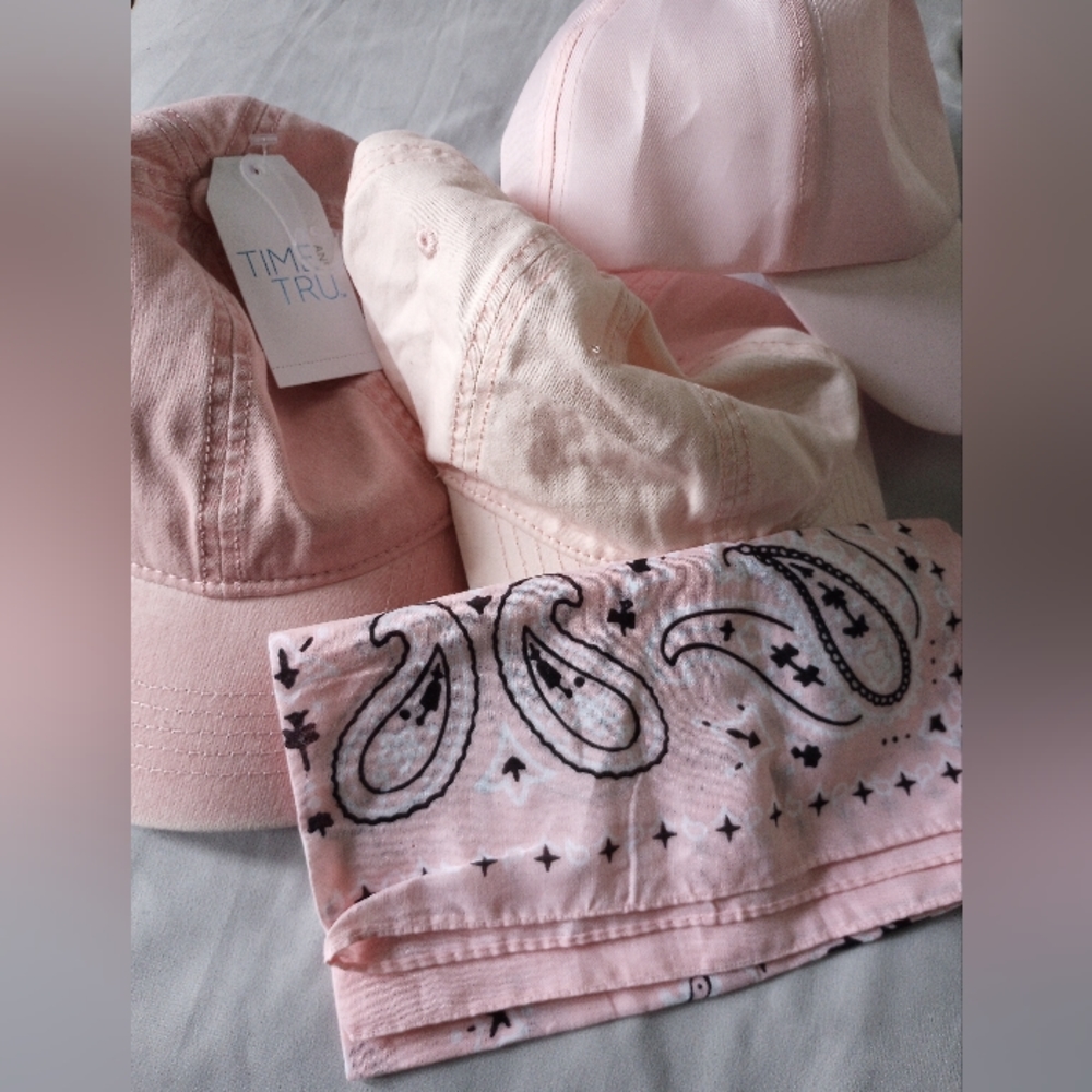 Lot of 3 hats w/bandana